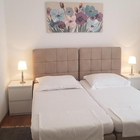 Apartments Andrea Шибеник Екстер'єр фото