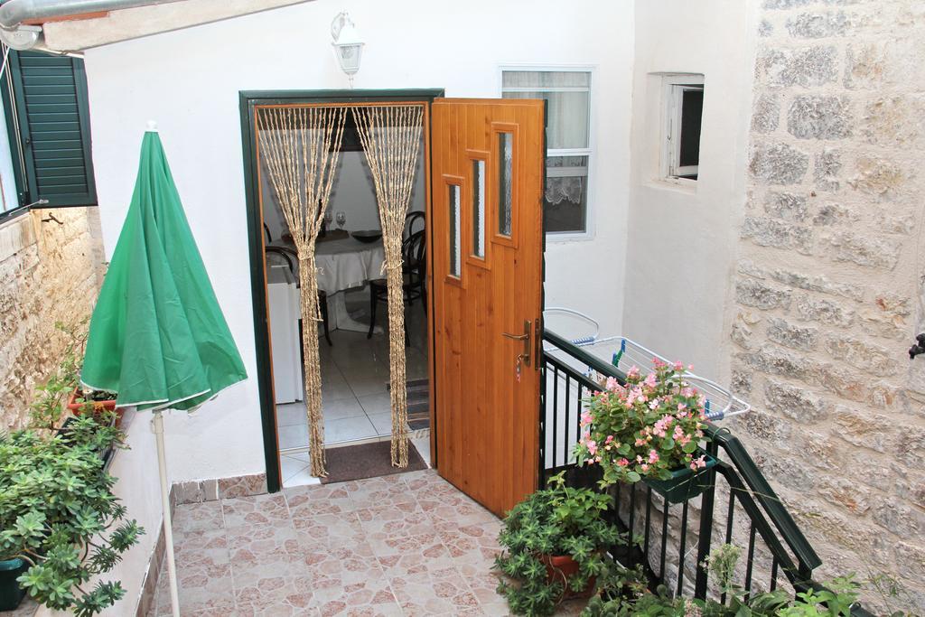 Apartments Andrea Шибеник Екстер'єр фото