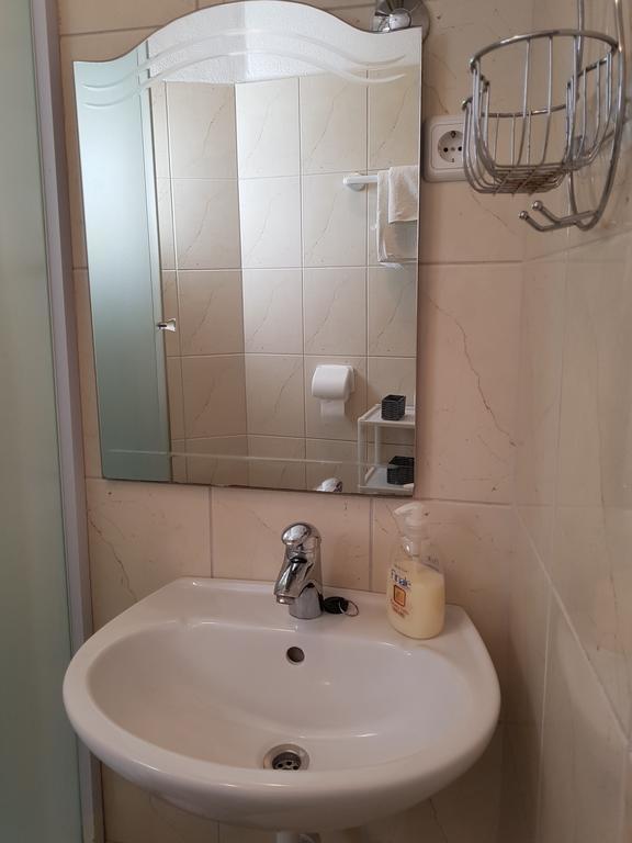Apartments Andrea Шибеник Екстер'єр фото